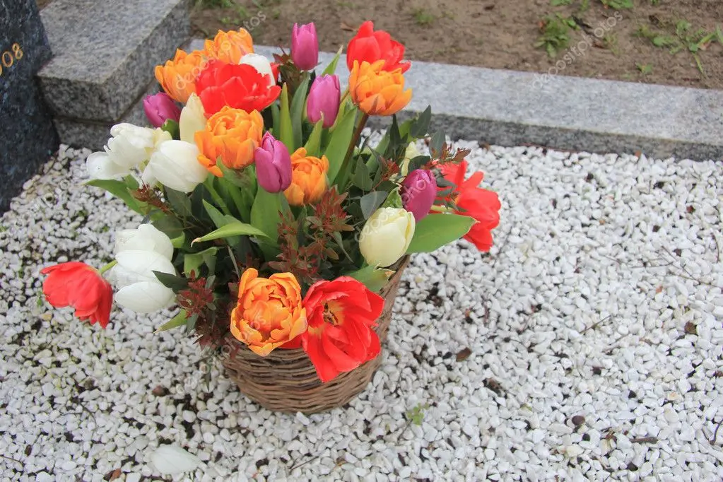 bouquet-in-wicker-basket
